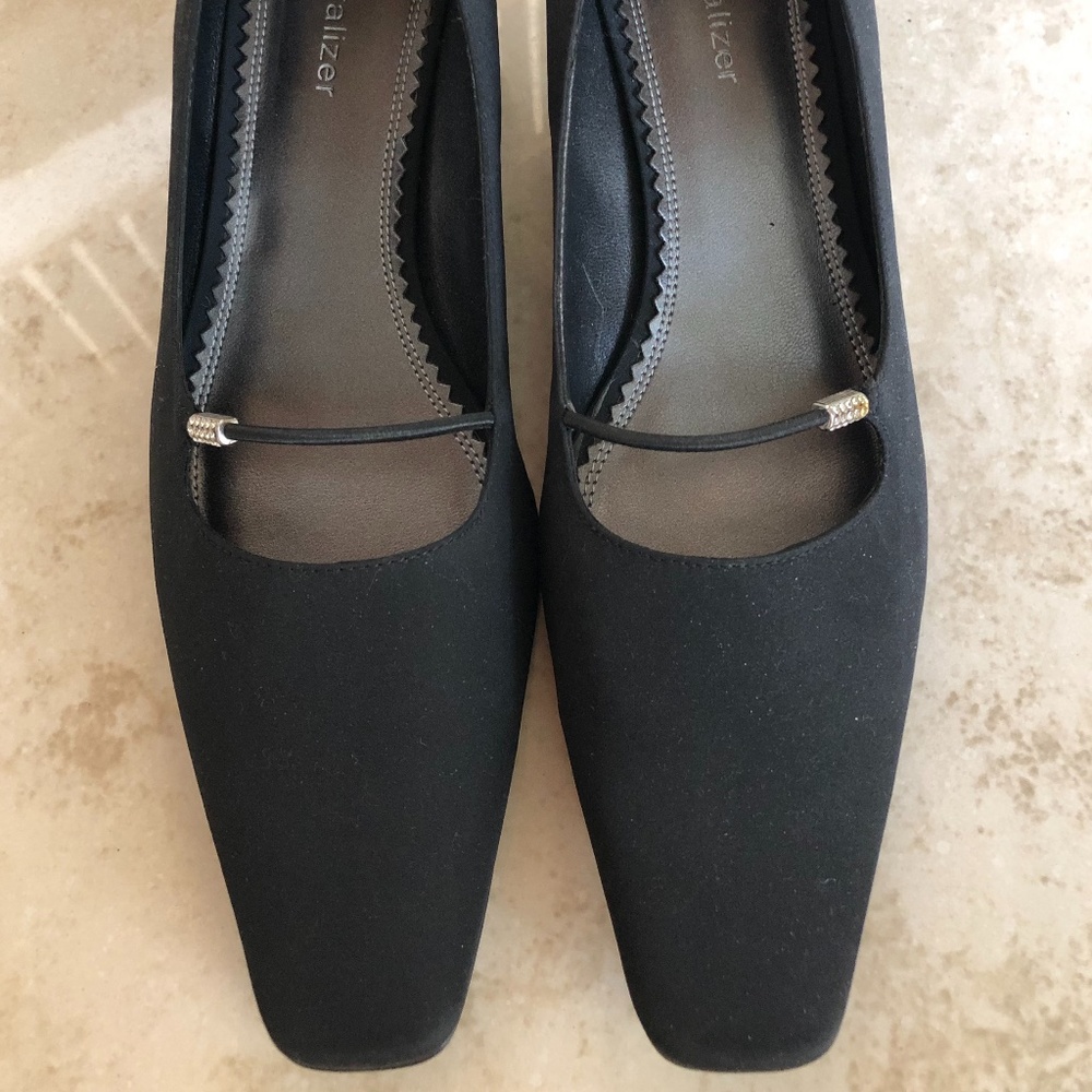 Naturalizer Black Dressy Pumps 8.5M